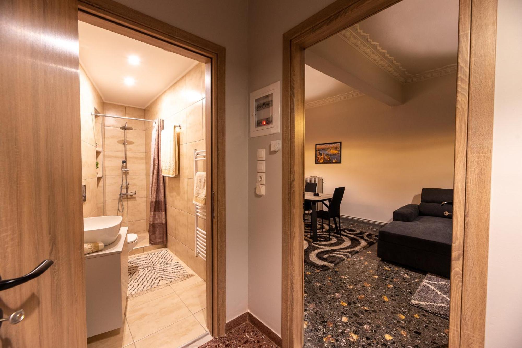 Stamos Apartment Airport Spáta エクステリア 写真